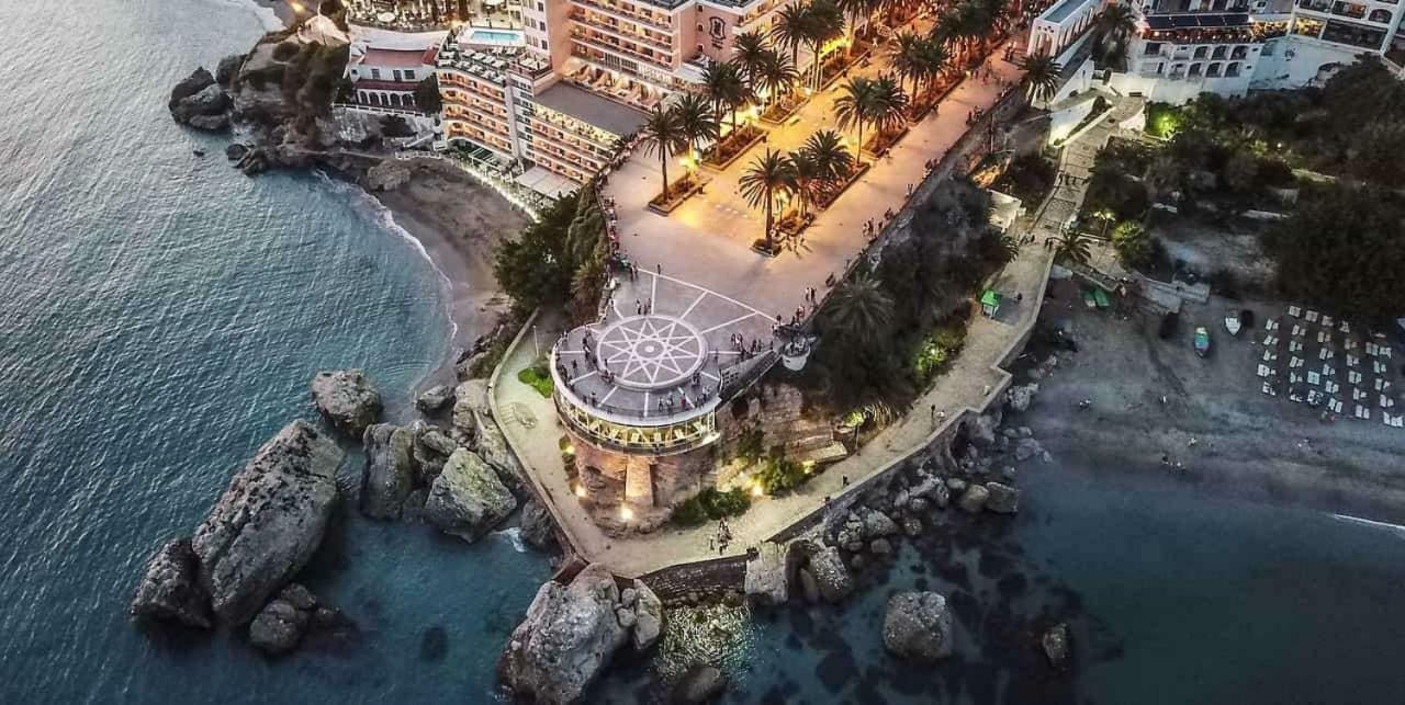 Hotel Bajamar Ancladero Playa Nerja Zewnętrze zdjęcie