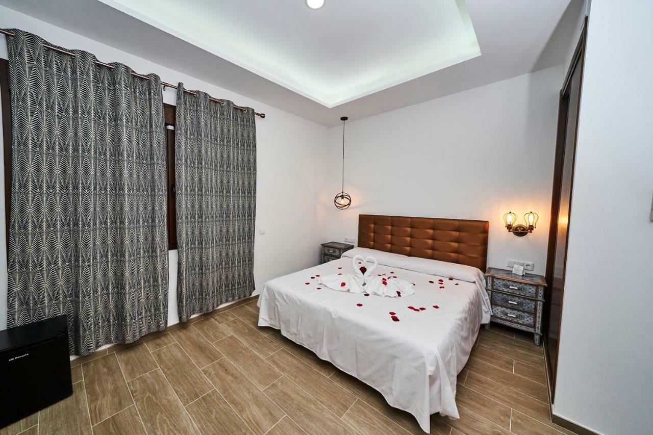 Hotel Bajamar Ancladero Playa Nerja Zewnętrze zdjęcie
