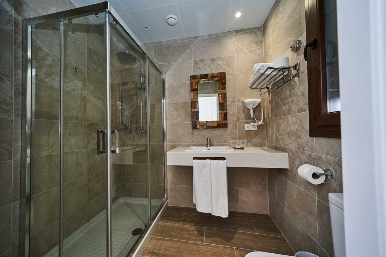 Hotel Bajamar Ancladero Playa Nerja Zewnętrze zdjęcie